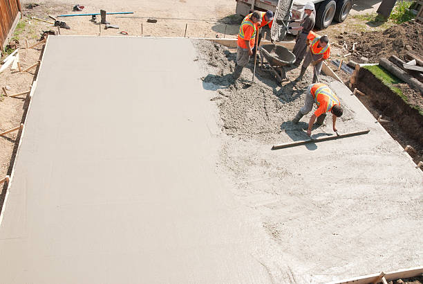 Best Concrete Driveway Installation in Leetonia, OH